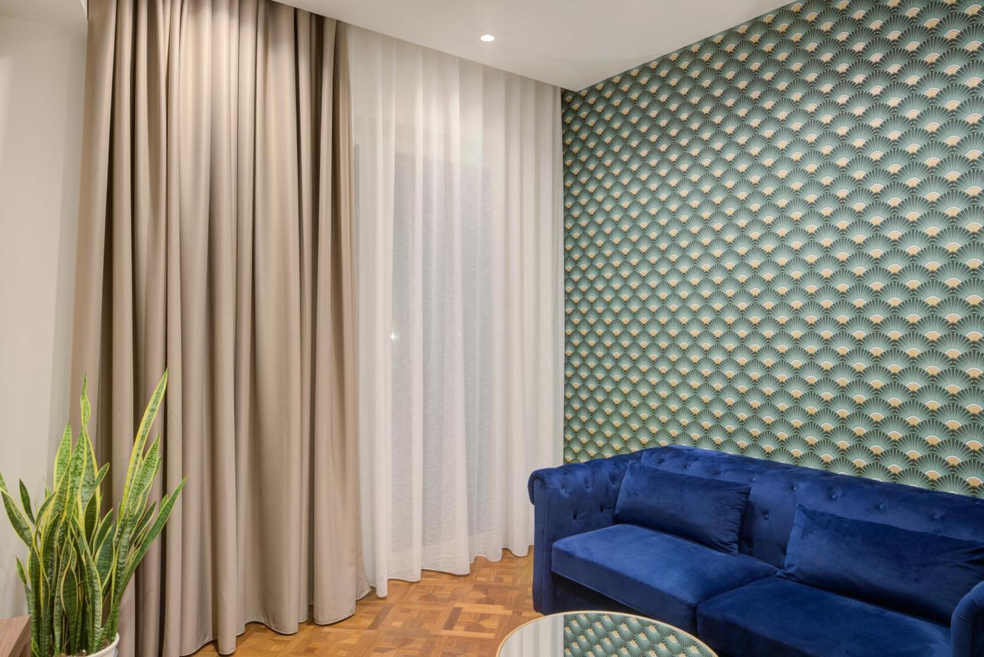 Well Suites - Piazza Dei Martiri Napoli Bagian luar foto