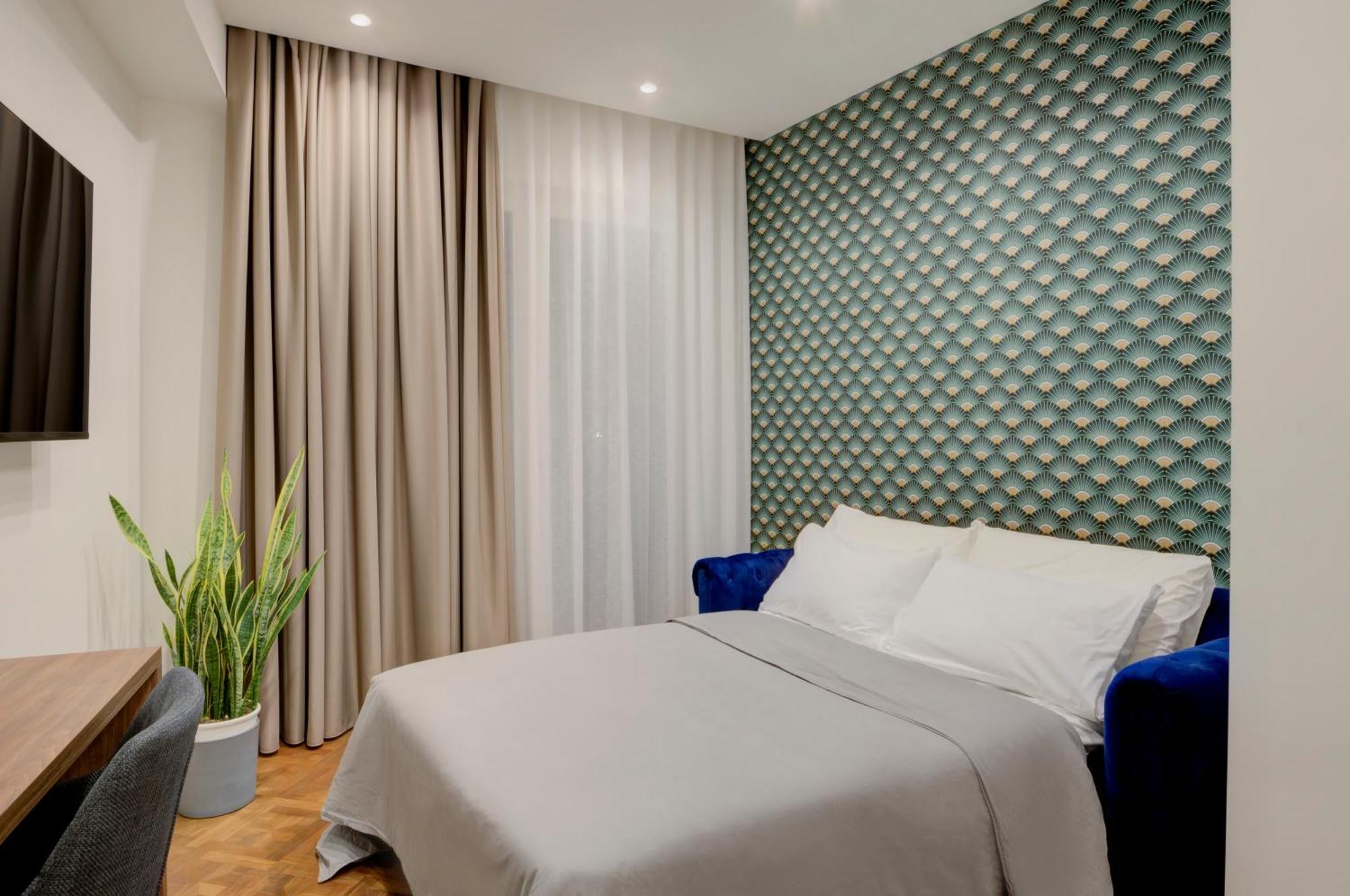 Well Suites - Piazza Dei Martiri Napoli Bagian luar foto