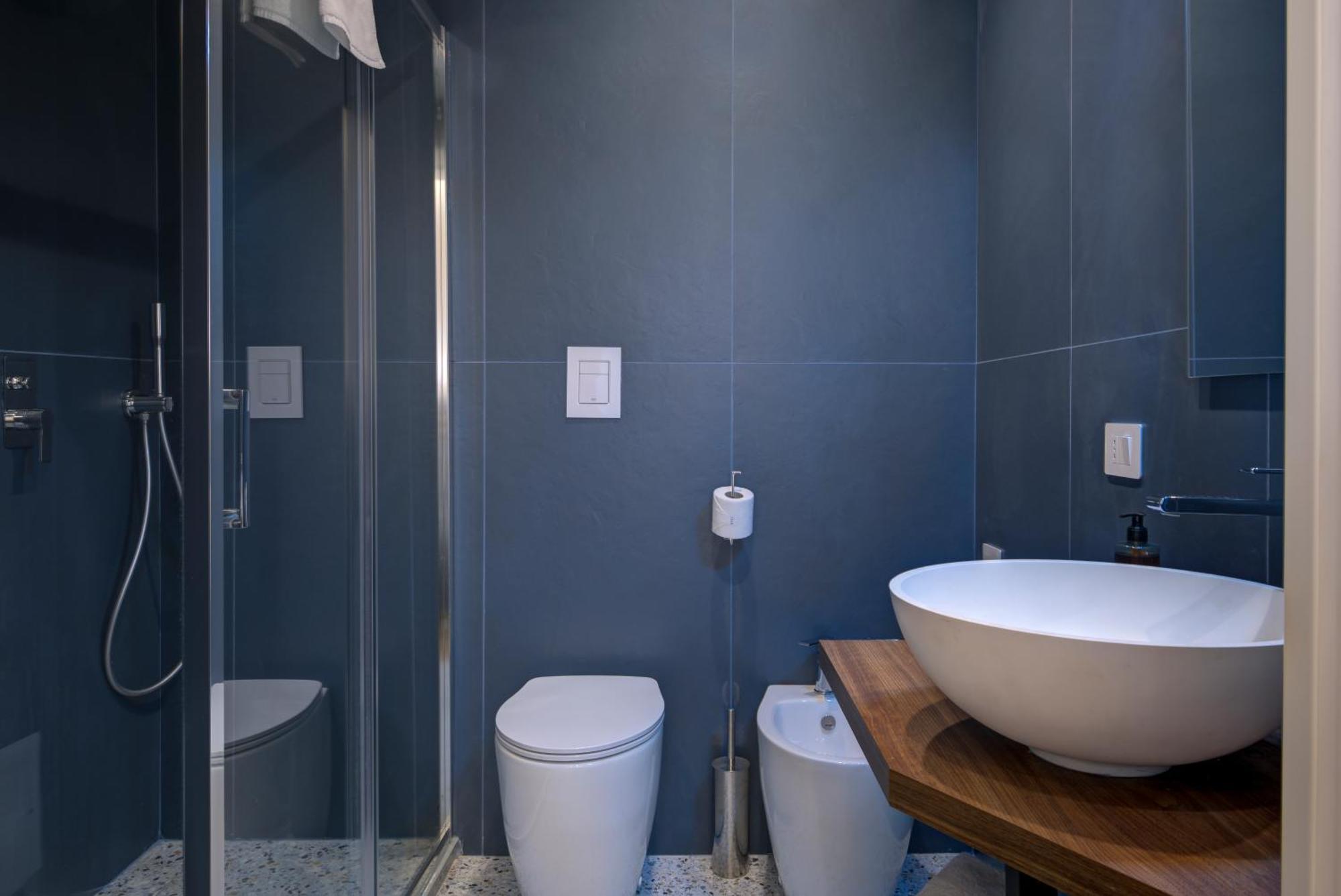 Well Suites - Piazza Dei Martiri Napoli Bagian luar foto