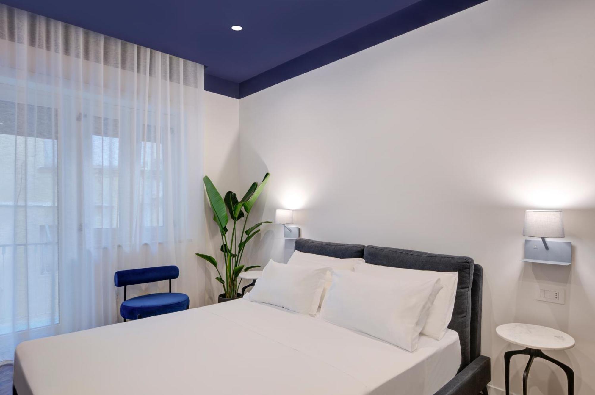 Well Suites - Piazza Dei Martiri Napoli Bagian luar foto