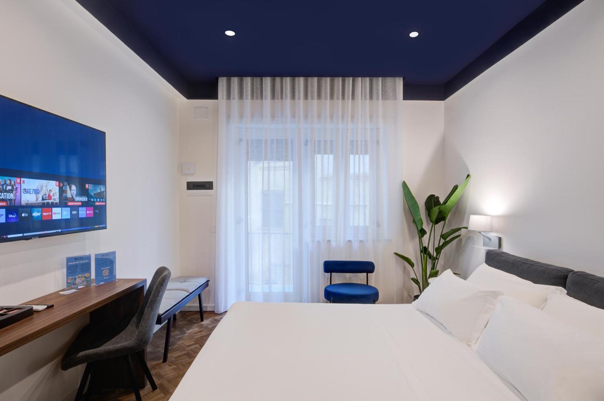 Well Suites - Piazza Dei Martiri Napoli Bagian luar foto